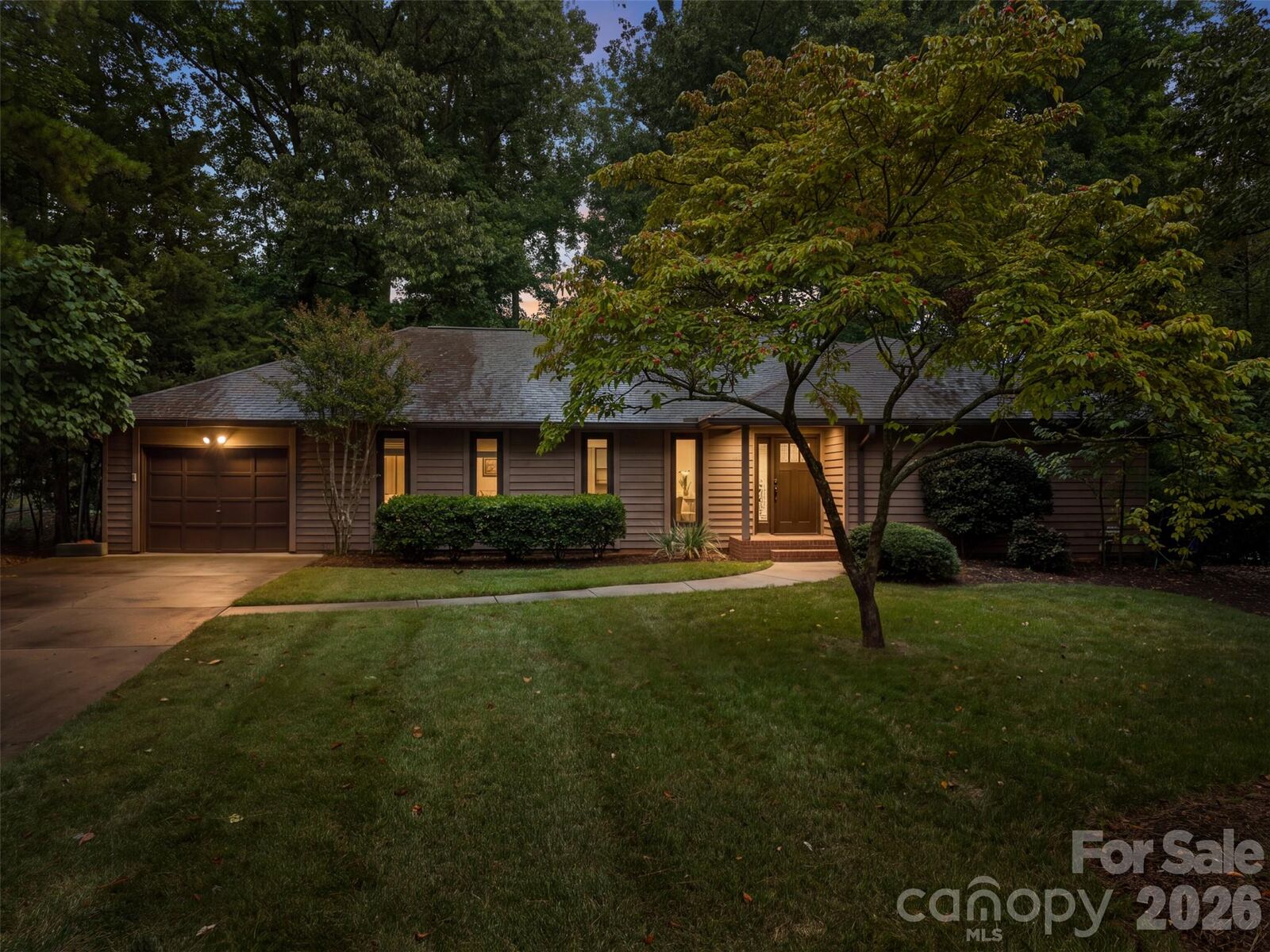 Property Photo: 6 Catawba Ridge Court SC 29710