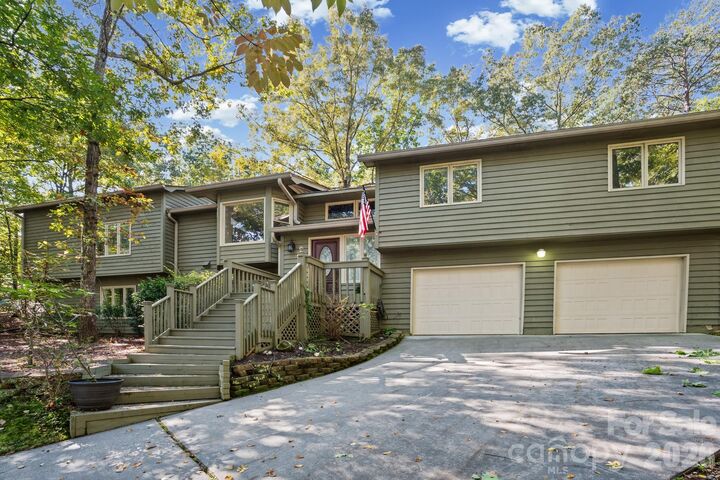Property Photo:  16 Woodvine Lane  SC 29710 