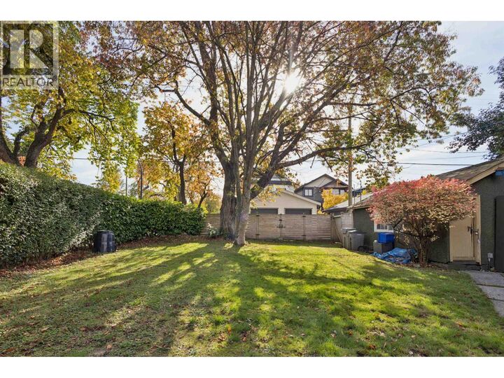 Property Photo:  75 North Slocan Street  BC V5K 3M1 