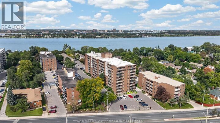 Property Photo: 3936 Wyandotte Street East 810 ON N8Y 4V1