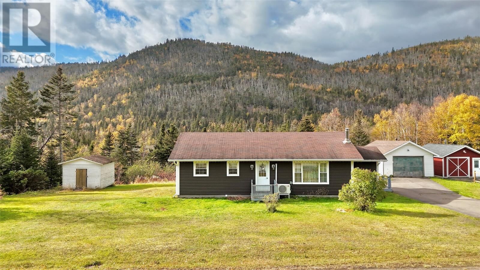Property Photo:  16 Elms Place  NL A0K 2Y0 