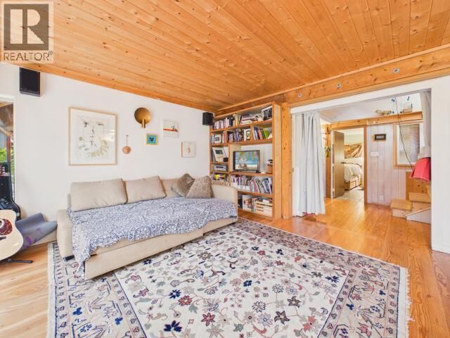 Property Photo:  7160 Cranberry Street  BC V8A 3Z8 