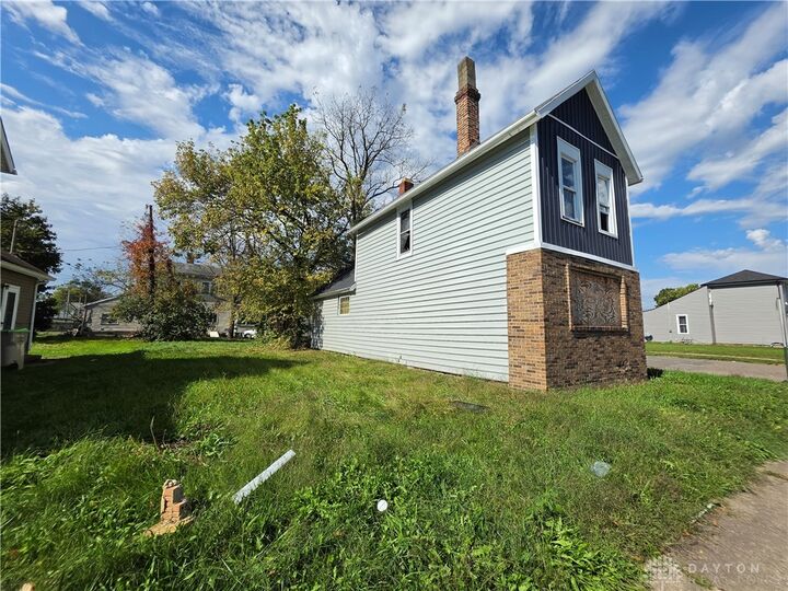 Property Photo: 1001 Clifton Avenue OH 45505
