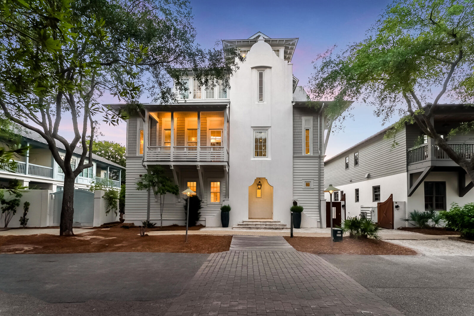 Property Photo: 123 E Kingston Road FL 32461