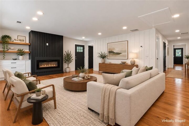 Property Photo: 2193 Park Terrace GA 30337