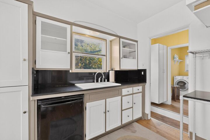 Property Photo:  344 Solano Drive NE  NM 87108 