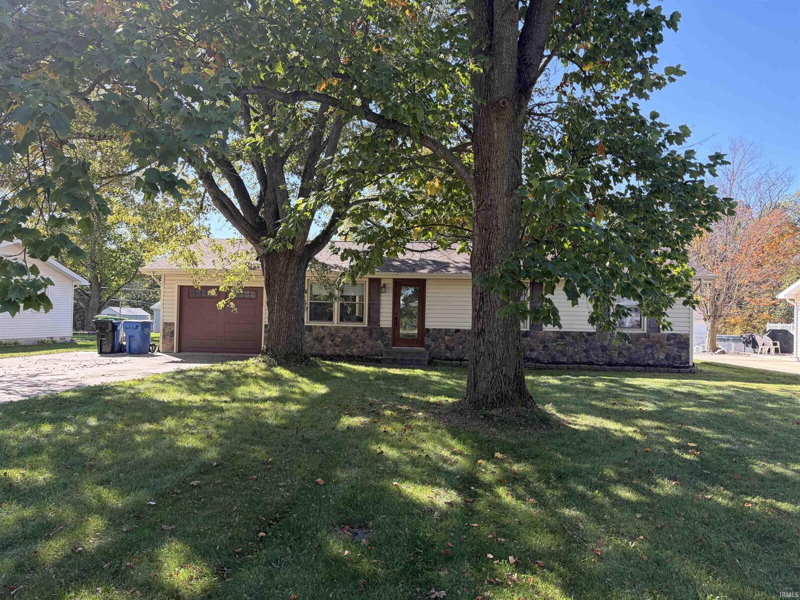 Property Photo:  309 West Street  IN 46723 