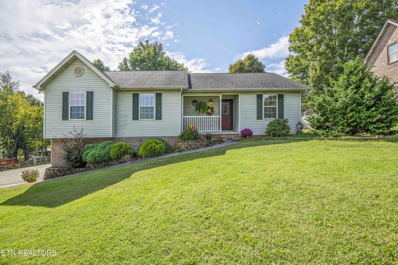 Property Photo: 1021 Summerfield Drive TN 37801