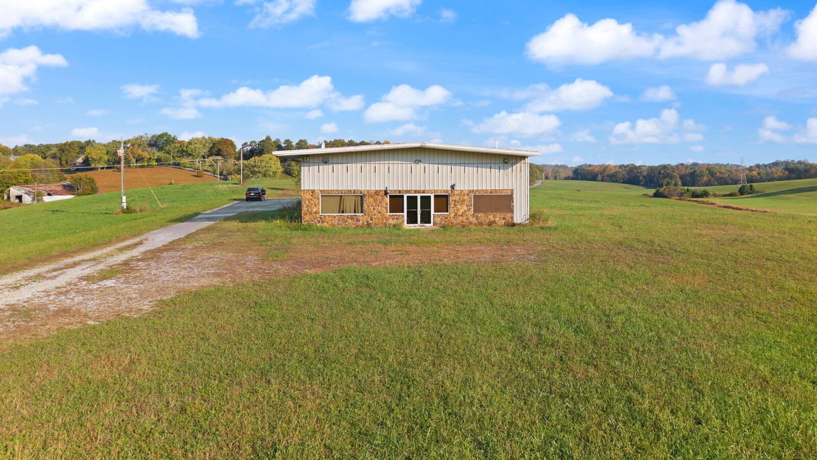 Property Photo: 3163 5th Street Road KY 40701