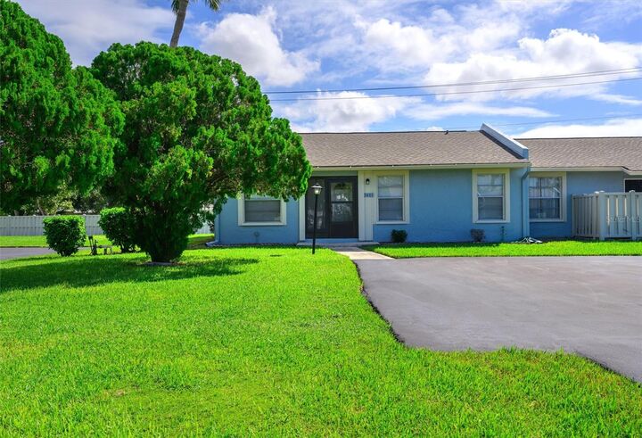 Property Photo: 3401 36th Street W FL 34205