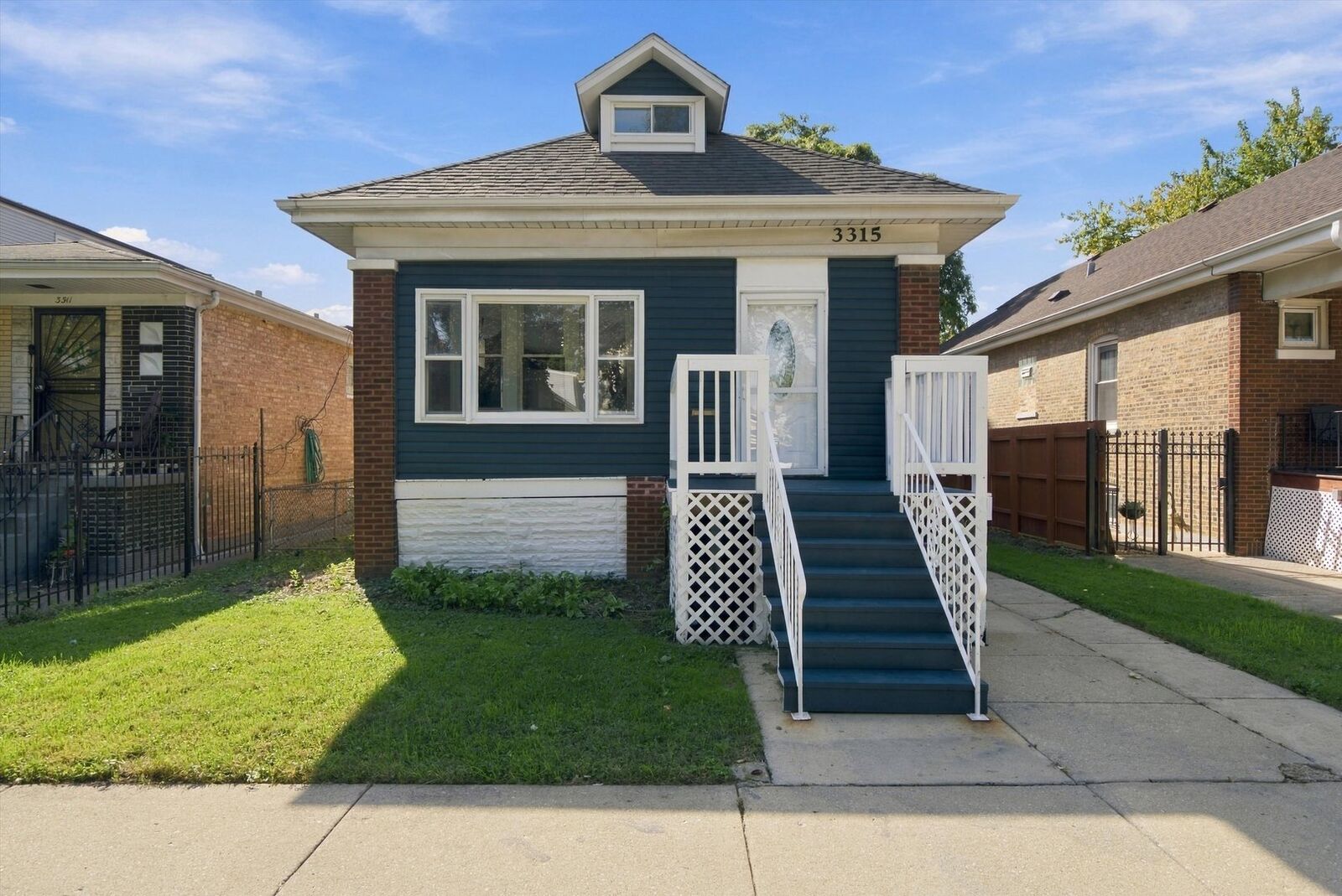 Property Photo:  3315 W 61st Street  IL 60629 