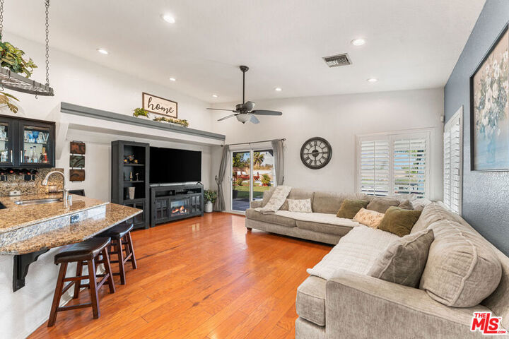 Property Photo: 4619 Cinnabar Avenue CA 93551