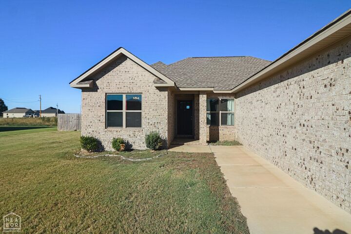 Property Photo:  1403 Ryan Drive  AR 72432 