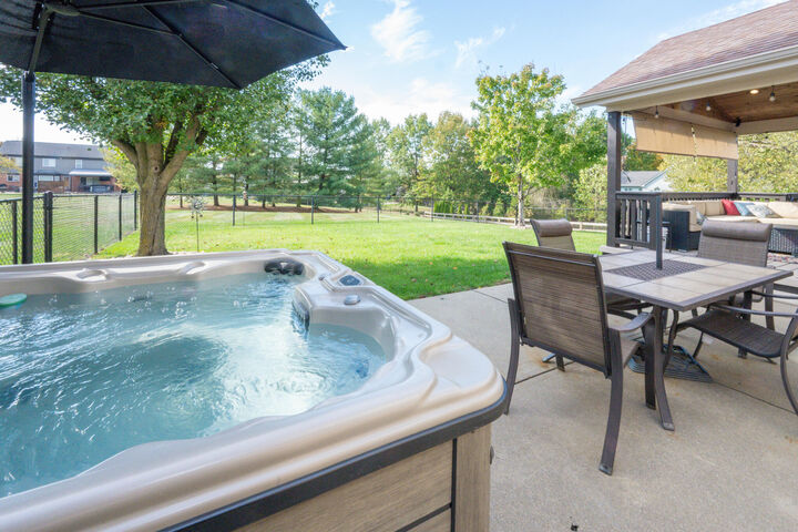 Property Photo: 8069 Trailwood Court KY 41042
