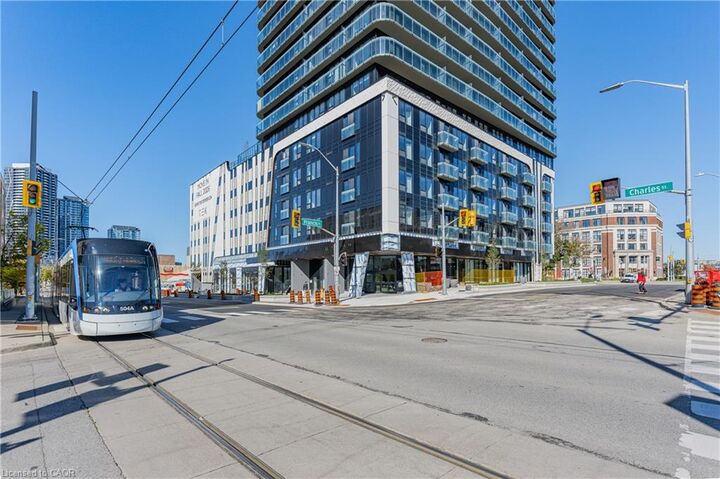 Property Photo:  30 Francis Street S 3710  ON N2G 0H1, 