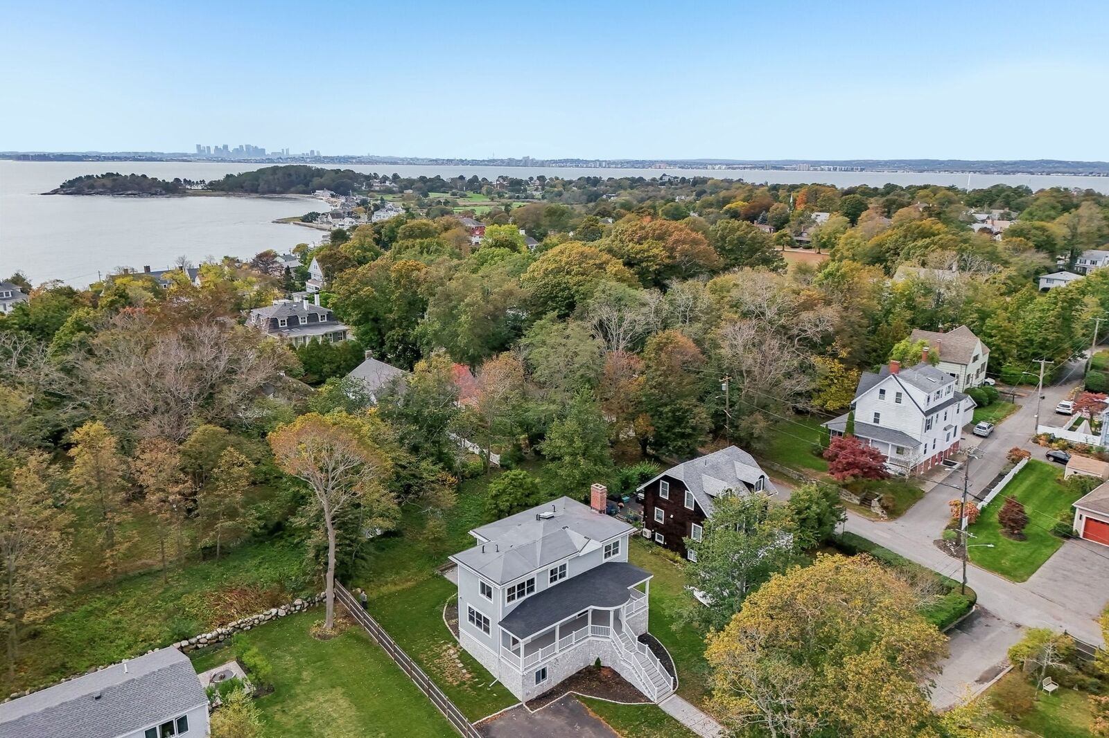 Property Photo:  5 Cottage St  MA 01938 