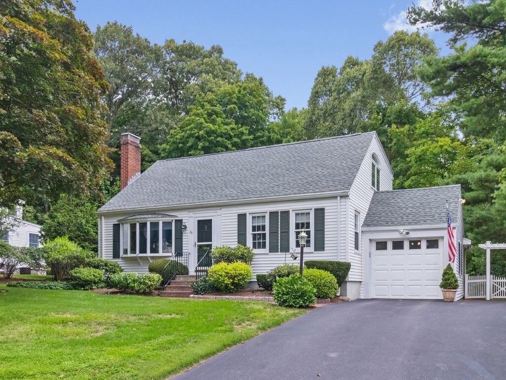 Property Photo:  28 Carver Road  MA 02481 