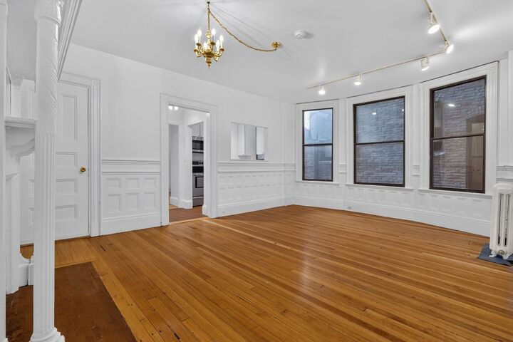 Property Photo:  362 Commonwealth Ave 4D  MA 02115 