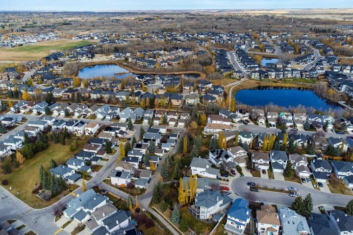 Property Photo: 166 Rocky Ridge Green NW AB T3G 4R6