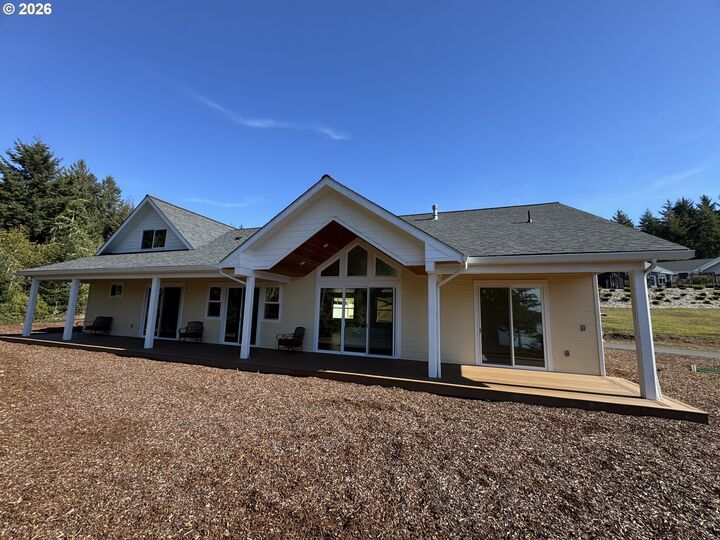 Property Photo:  83594 Sauter Dr  OR 97439 