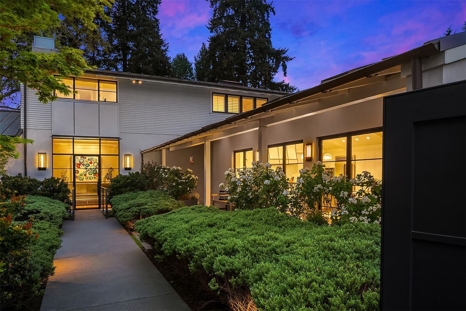Property Photo:  2017  Parkside Drive E  WA 98112 