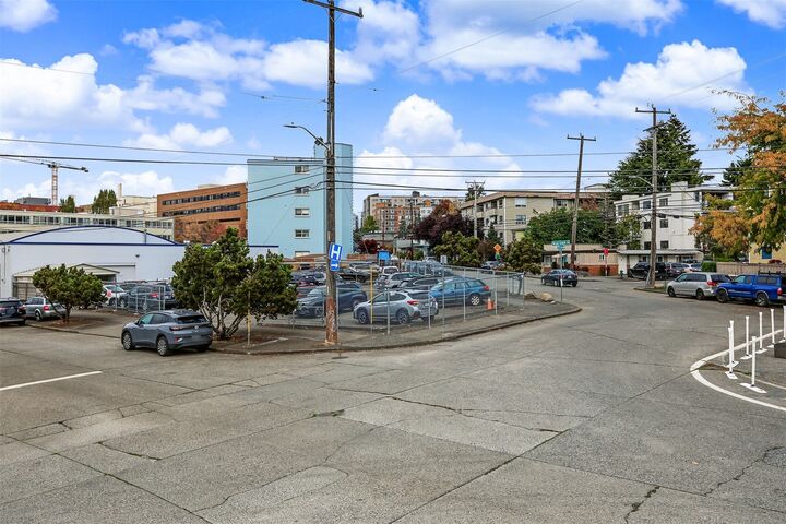 Property Photo: 5112 Russell Avenue NW WA 98107