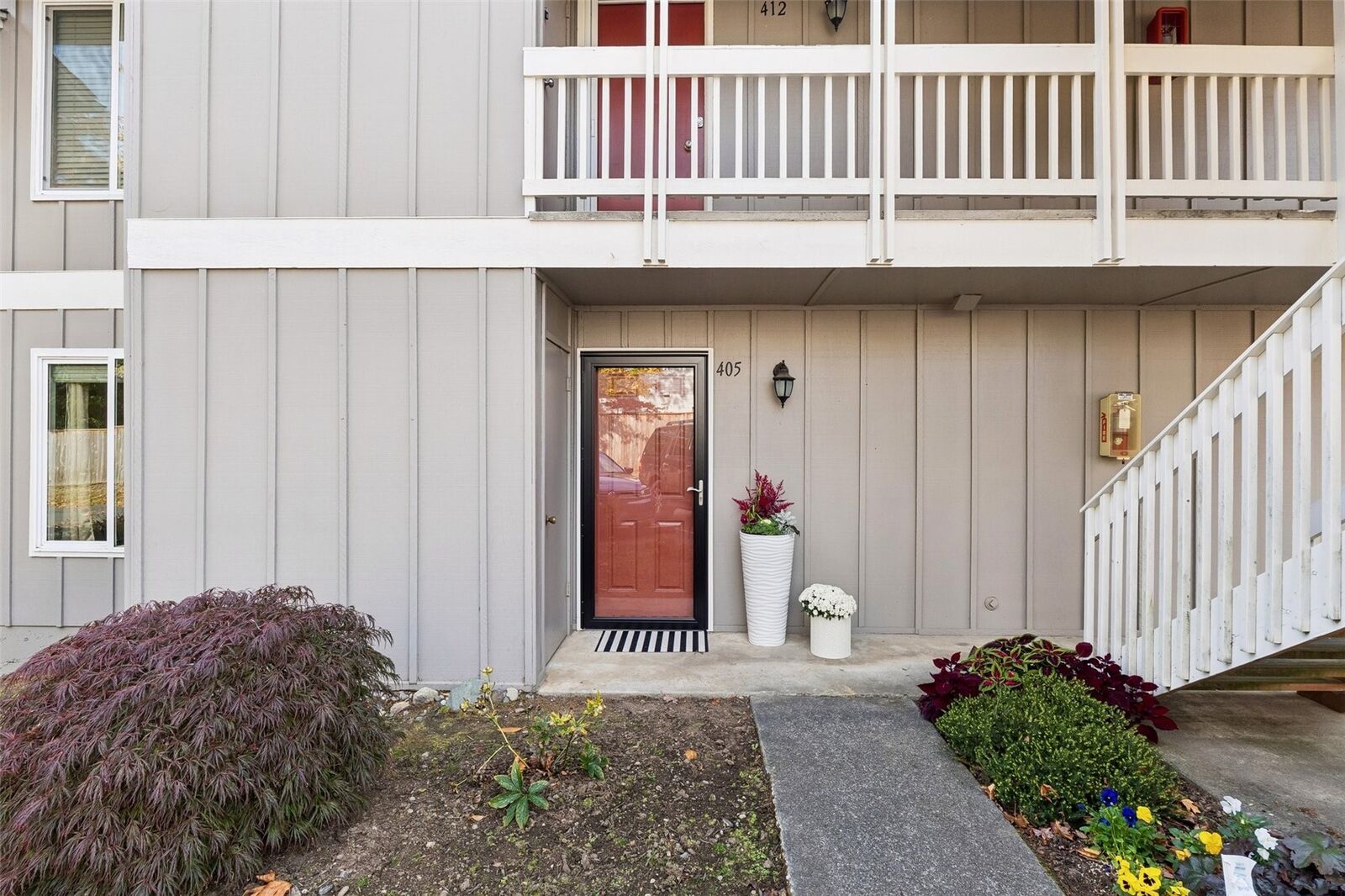 Property Photo:  5029  84th Street SW 405  WA 98275 
