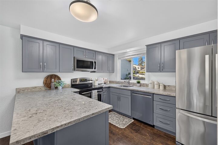 Property Photo:  13309 NE 138th Place  WA 98034 