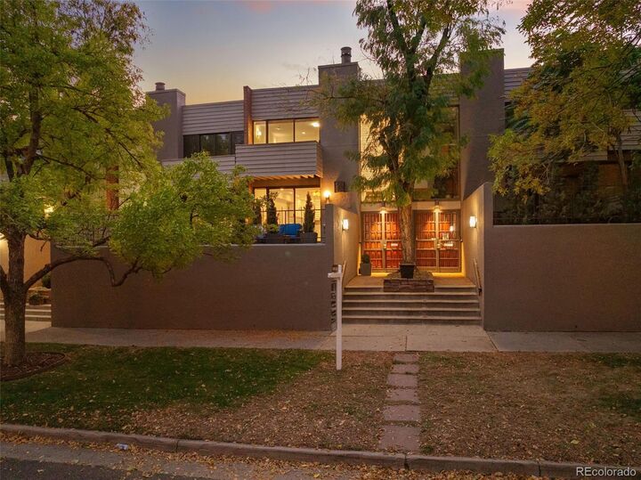 Property Photo:  483 Columbine Street  CO 80206 