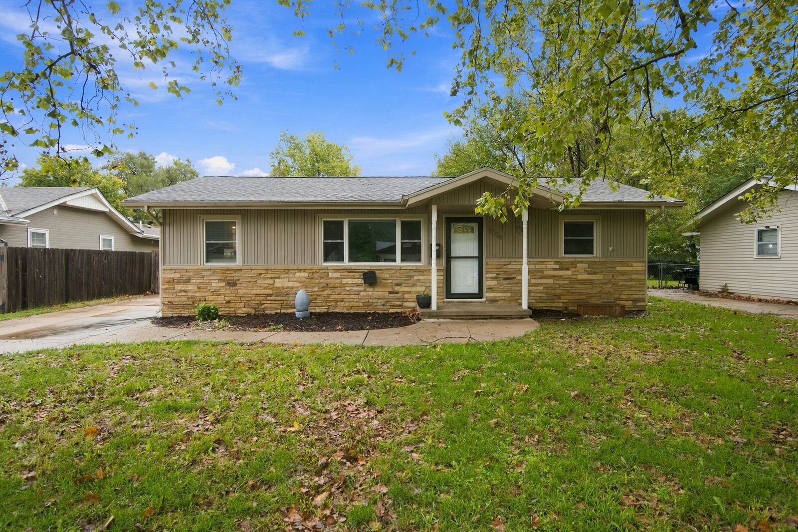 Property Photo:  5256 S Madison Ave  KS 67216 