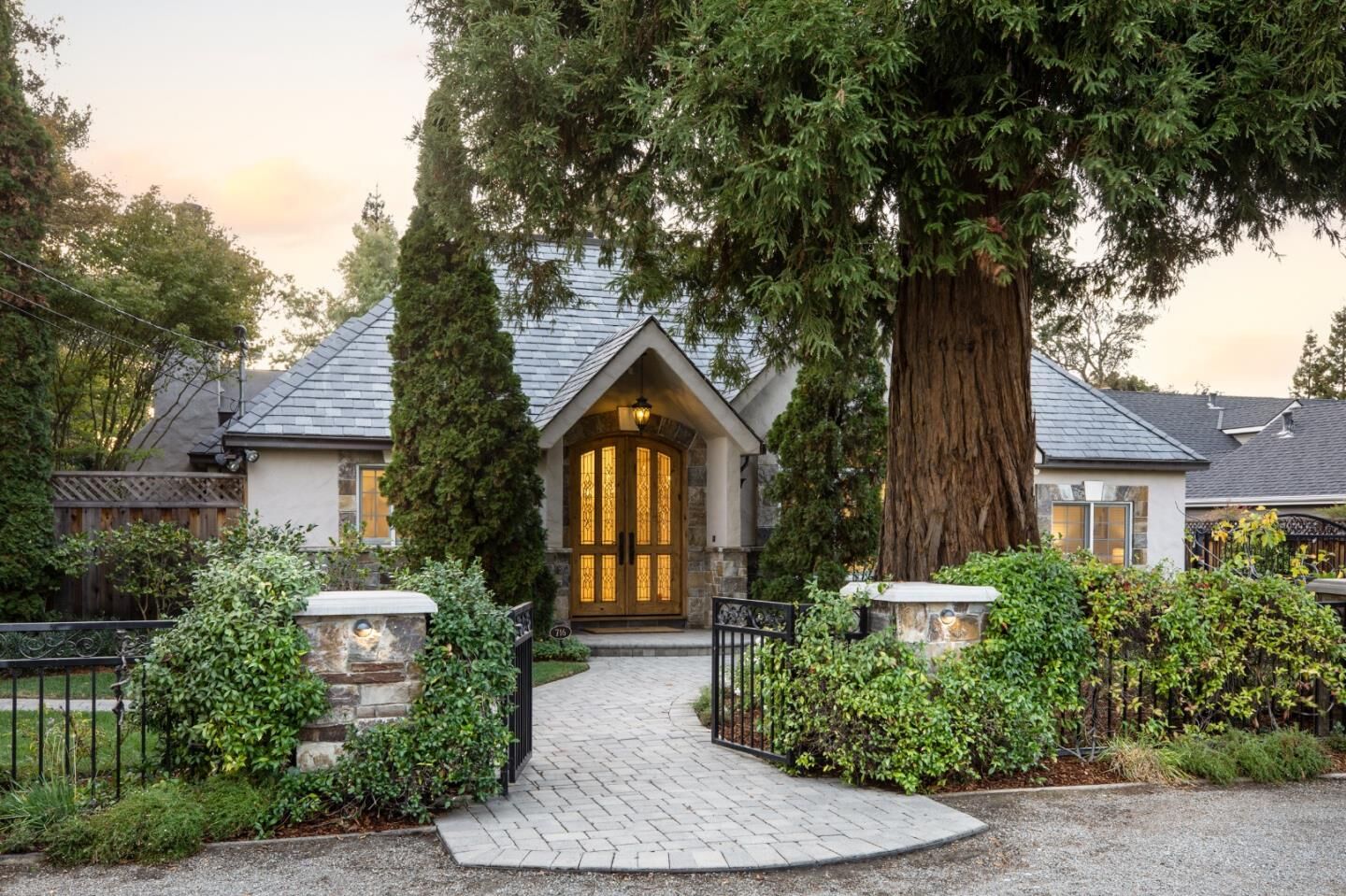 Property Photo:  716 Linden Avenue  CA 94022 