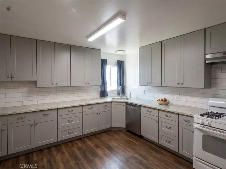 Property Photo:  549 S Del Norte  CA 93630 