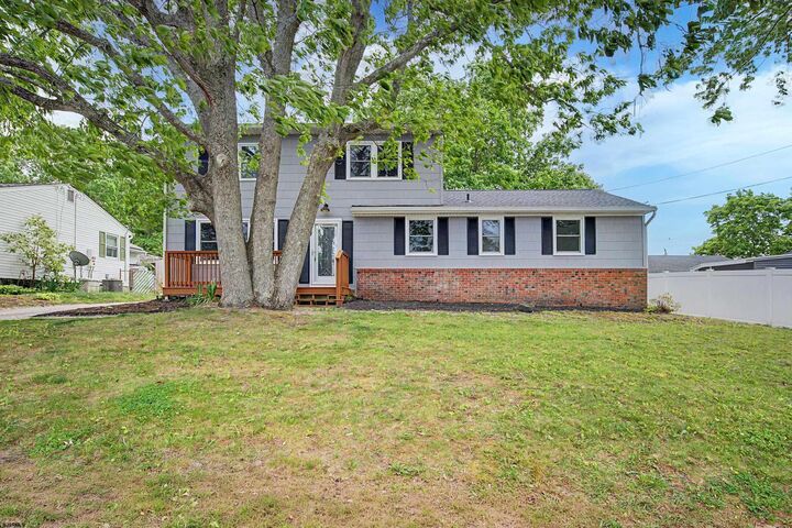 Property Photo:  918 W Connecticut Ave  NJ 08244 