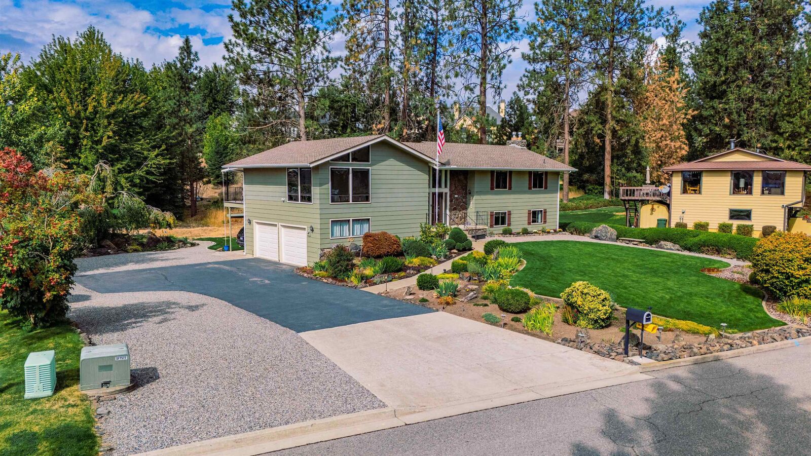 Property Photo: 7311 N Walnut Ct WA 99208
