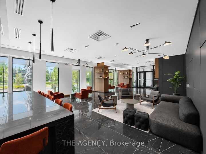 Property Photo:  181 King Street S 1907  ON N2J 1P7 
