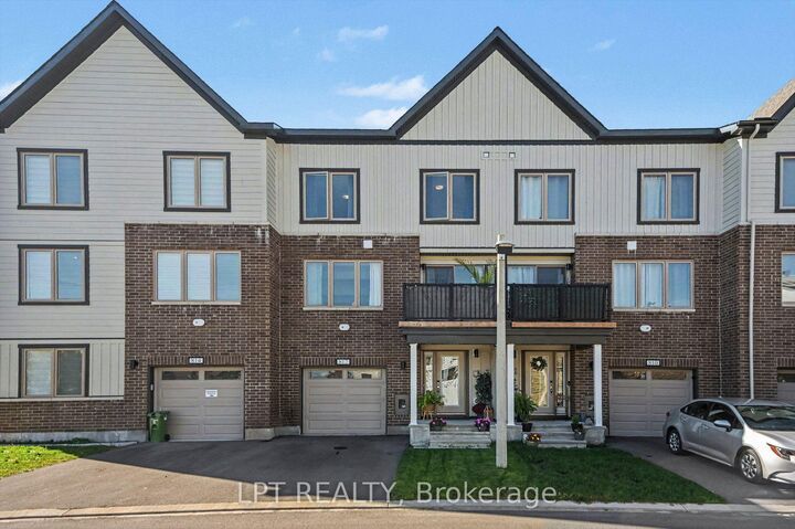 Property Photo:  812 Kinstead Private  ON K2S 3B3 