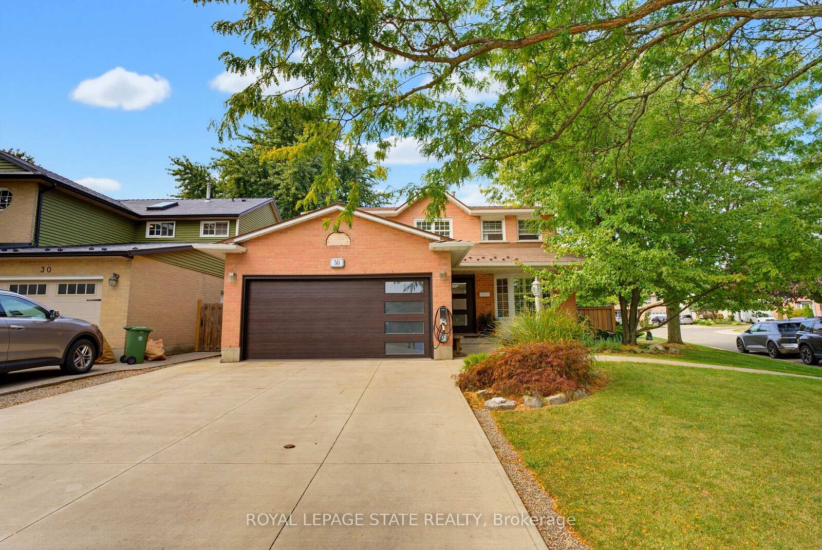 Property Photo:  50 Fusilier Drive  ON L9B 2E1 