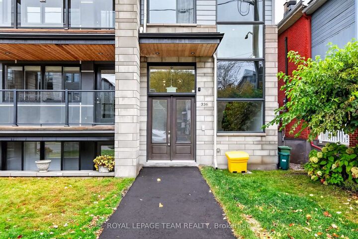 Property Photo:  336 Tweedsmuir Avenue 2  ON K1Z 5N4 