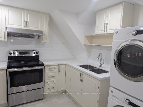 Property Photo:  26 Glenmore Crescent Basement Apartment  ON L6S 1H8 