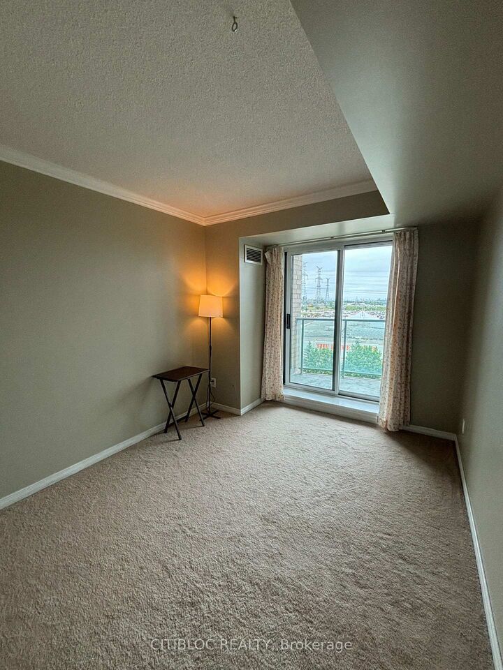 Property Photo: 23 Oneida Crescent 708 ON L4B 0A2