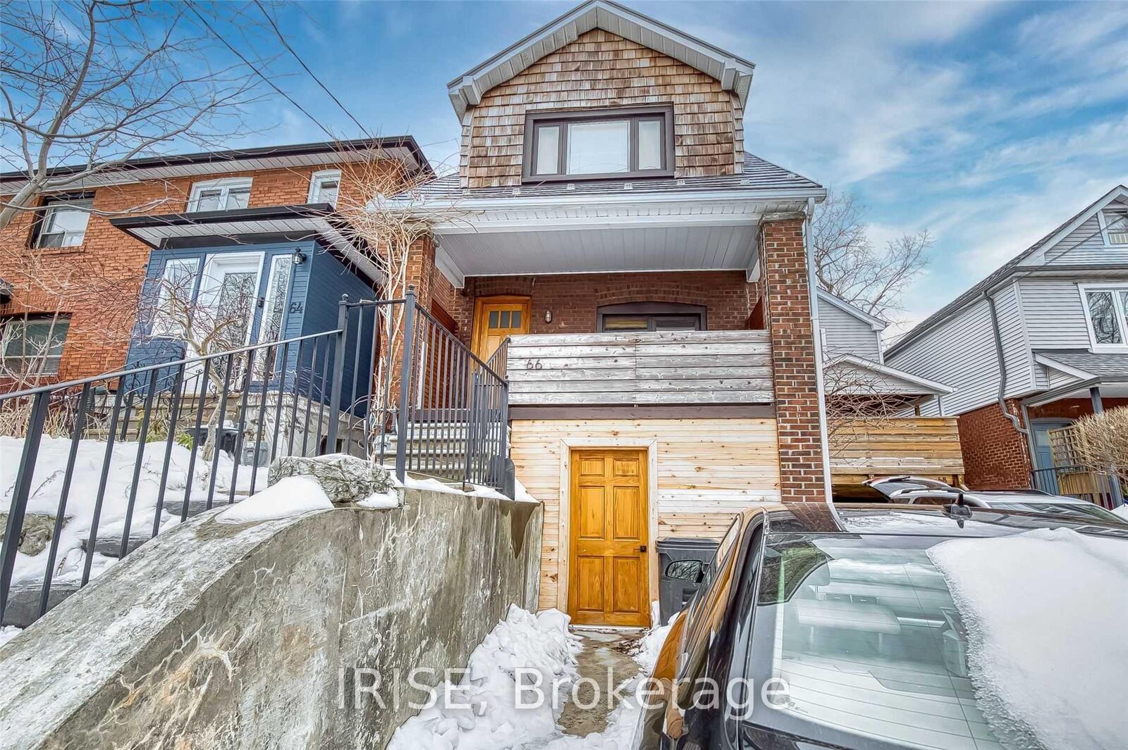 Property Photo:  66 Robina Avenue Lower  ON M6C 3Y7 