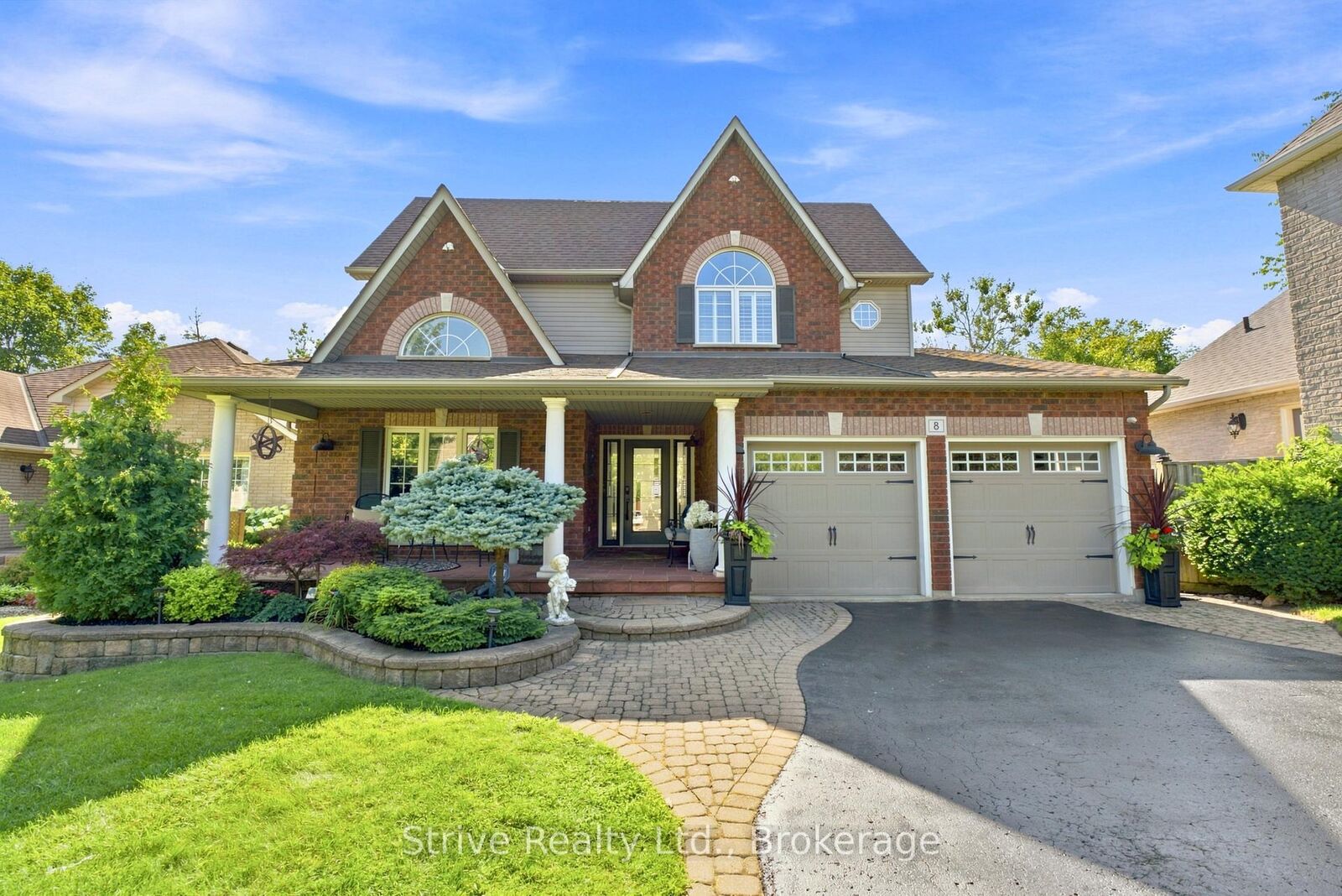 Property Photo:  8 Rowland Court  ON L1E 1Z8 