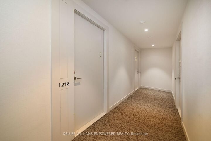 Property Photo: 4010 Eglinton Avenue W 1218 ON M9A 0G5