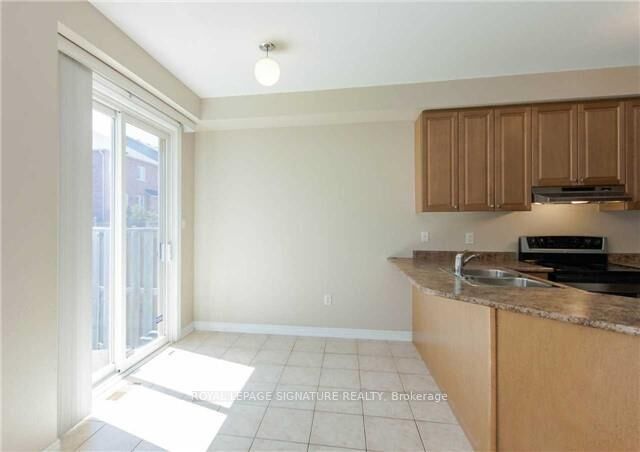 Property Photo:  21 Pitney Avenue  ON L4E 4Y6 