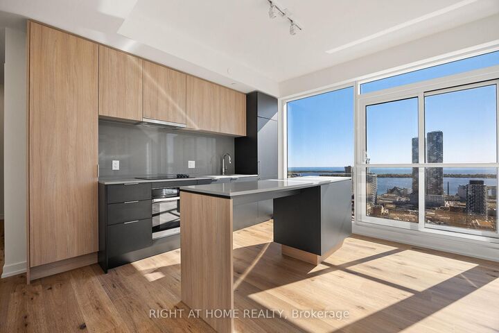 Property Photo:  89 Church Street 4608  ON M5C 0B7 