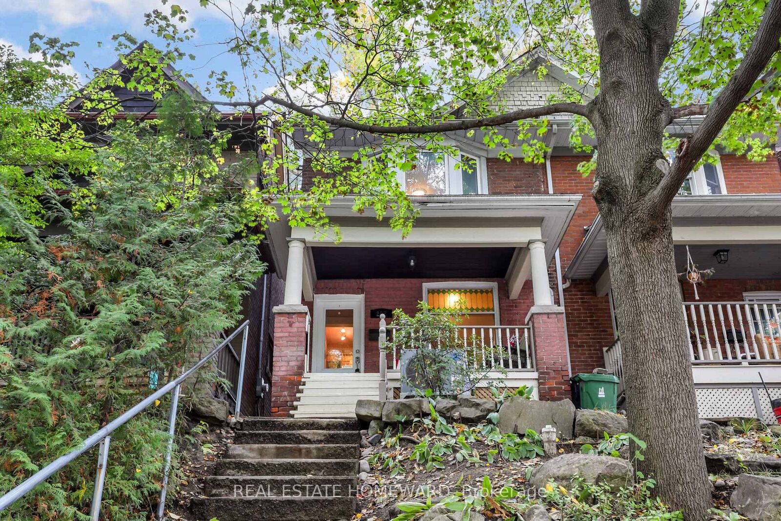 Property Photo:  207 Waverley Road  ON M4L 3T4 