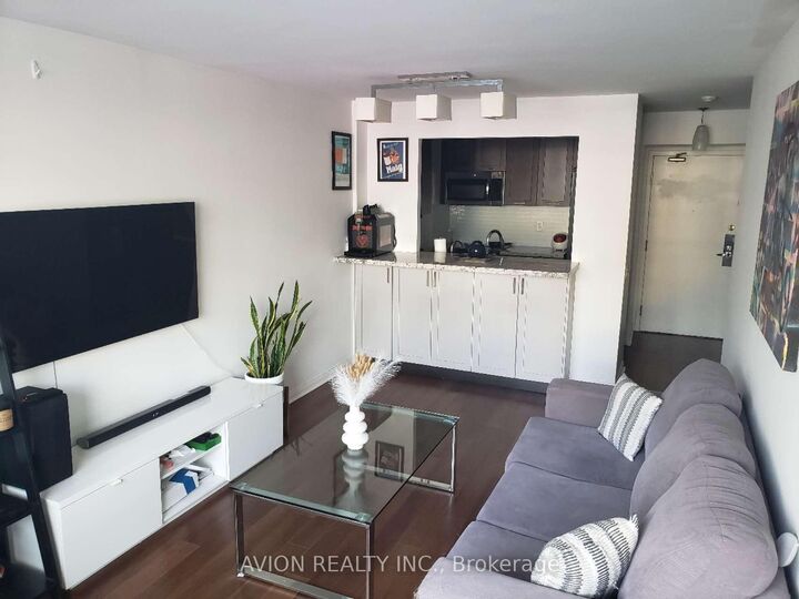 Property Photo:  5 Rosehill Avenue 515  ON M4T 3A6 