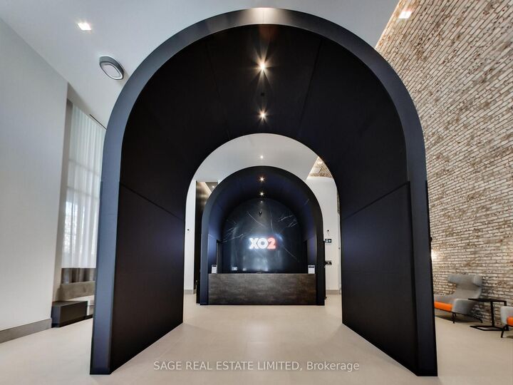 Property Photo:  285 Dufferin Street 1401  ON M6K 1Z7 