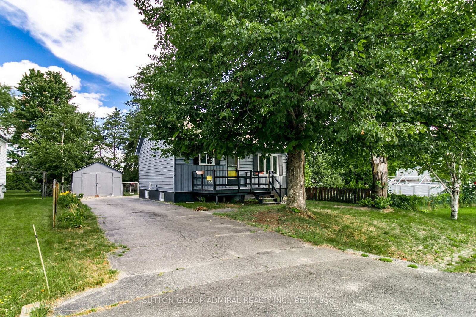 Property Photo:  1942 Keen Street  ON P3B 1Y7 