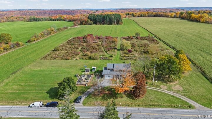 Property Photo:  7513 Vermont Hill Road  NY 14080 